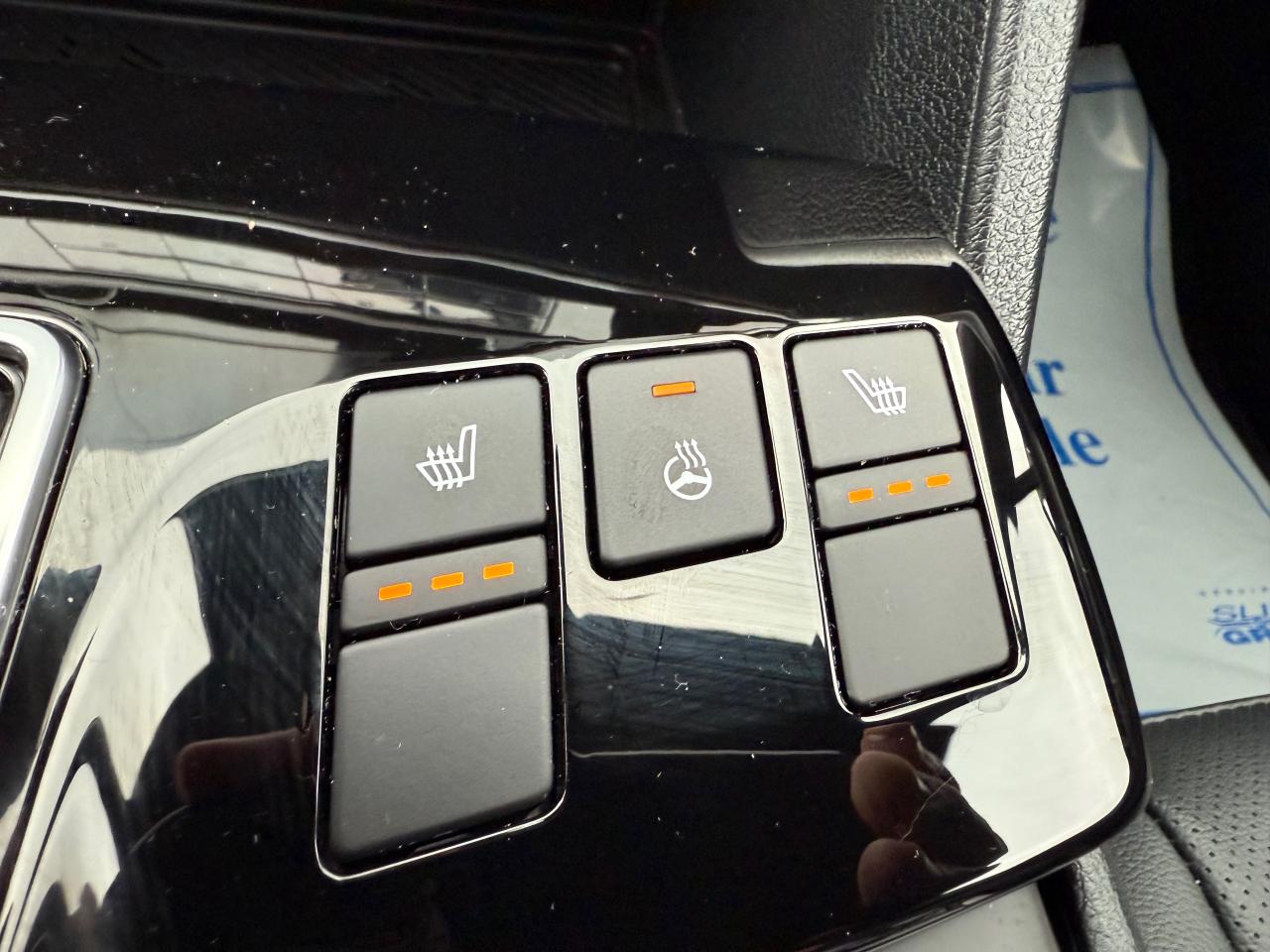 2025 Kia Sportage X-Line Leather! AutoStart! CarPlay! Photo