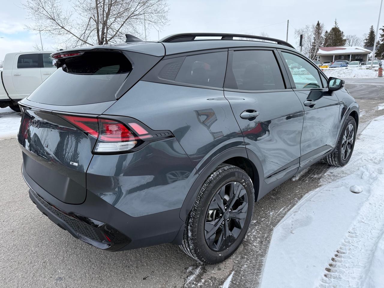 2025 Kia Sportage X-Line Leather! AutoStart! CarPlay! Photo