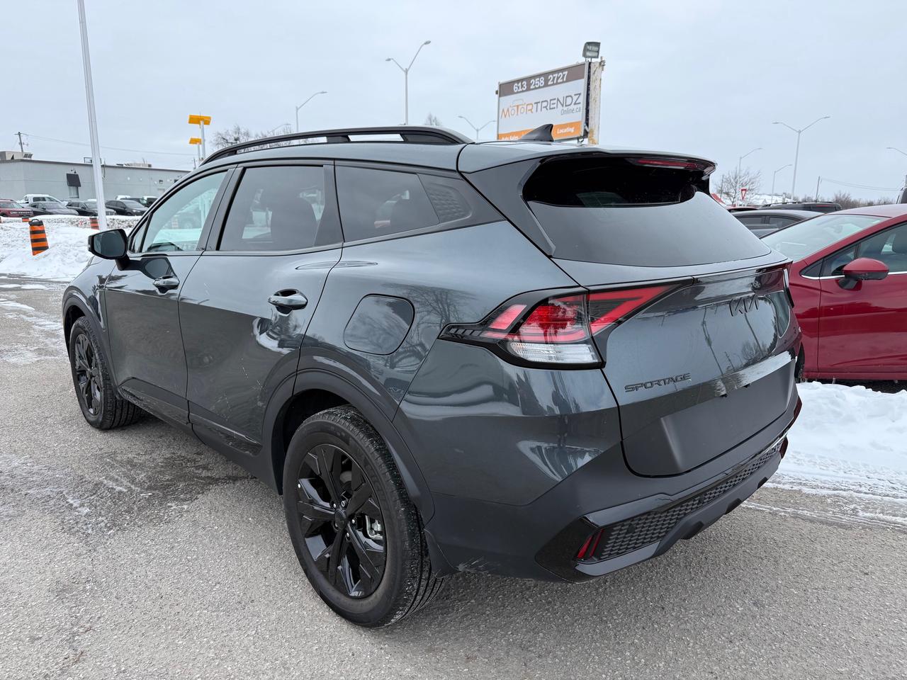 2025 Kia Sportage X-Line Leather! AutoStart! CarPlay! Photo