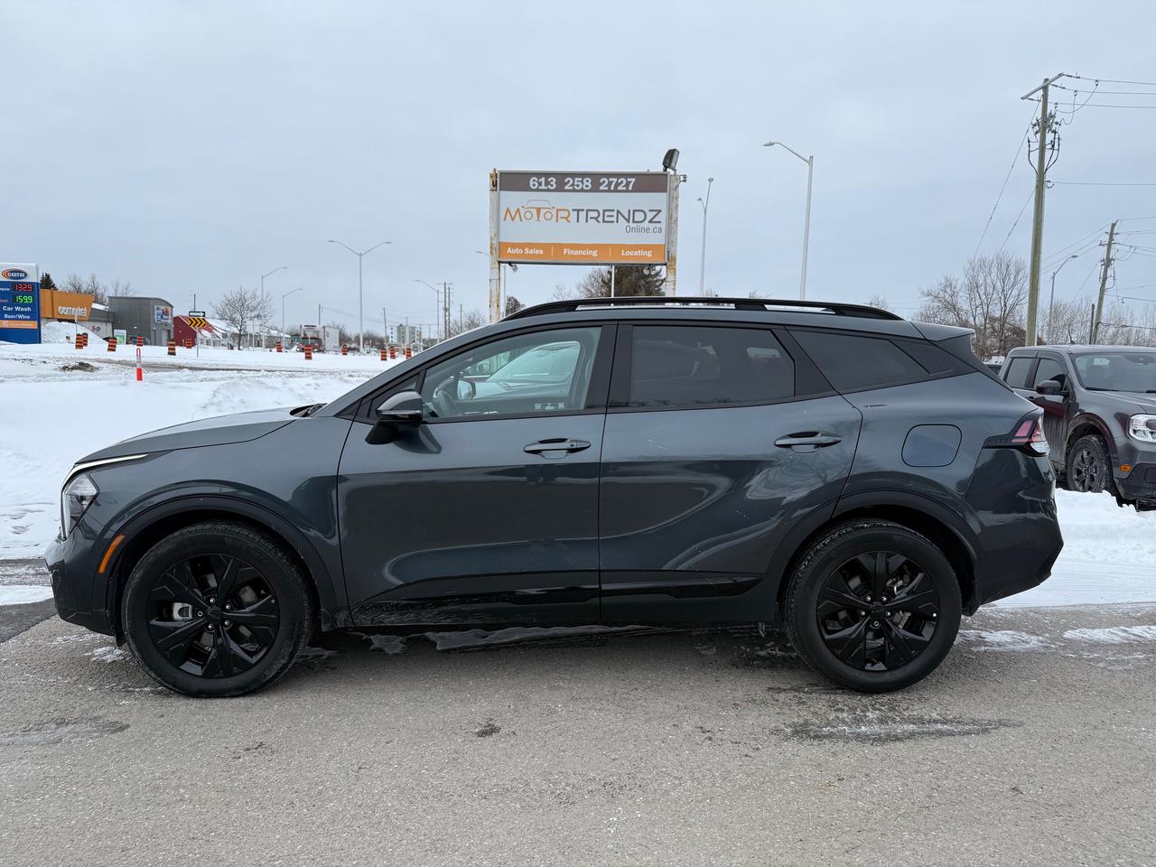 2025 Kia Sportage X-Line Leather! AutoStart! CarPlay! Photo