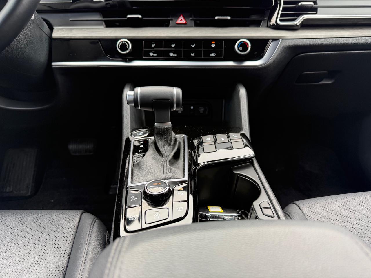 2025 Kia Sportage X-Line Leather! AutoStart! CarPlay! Photo