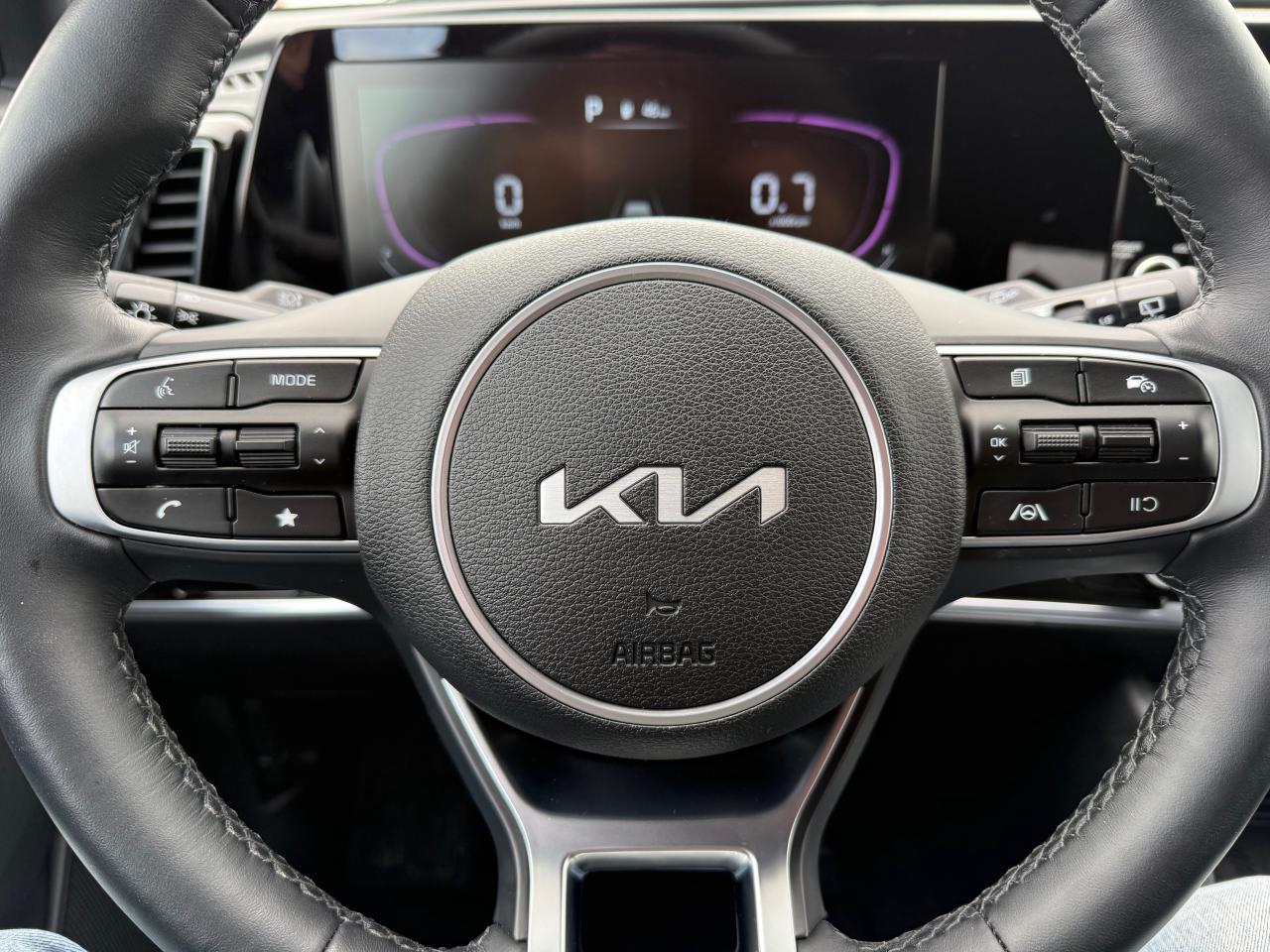 2025 Kia Sportage X-Line Leather! AutoStart! CarPlay! Photo