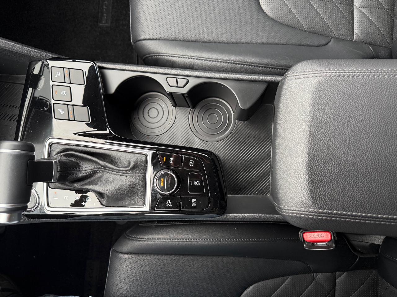 2025 Kia Sportage X-Line Leather! AutoStart! CarPlay! Photo