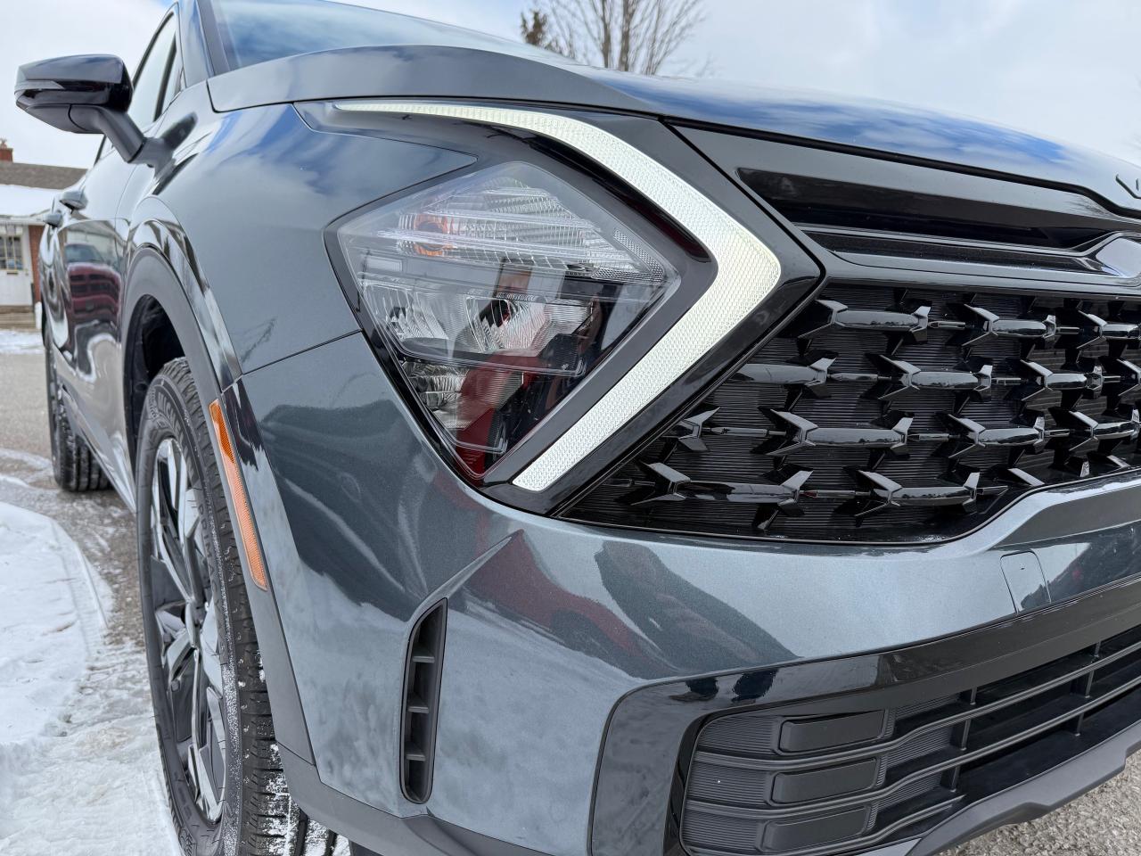 2025 Kia Sportage X-Line Leather! AutoStart! CarPlay! Photo