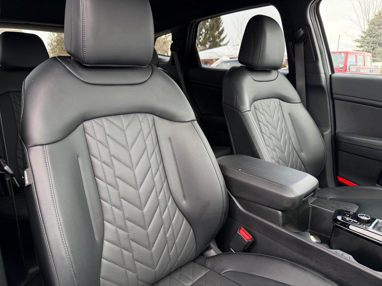 2025 Kia Sportage X-Line Leather! AutoStart! CarPlay! Photo