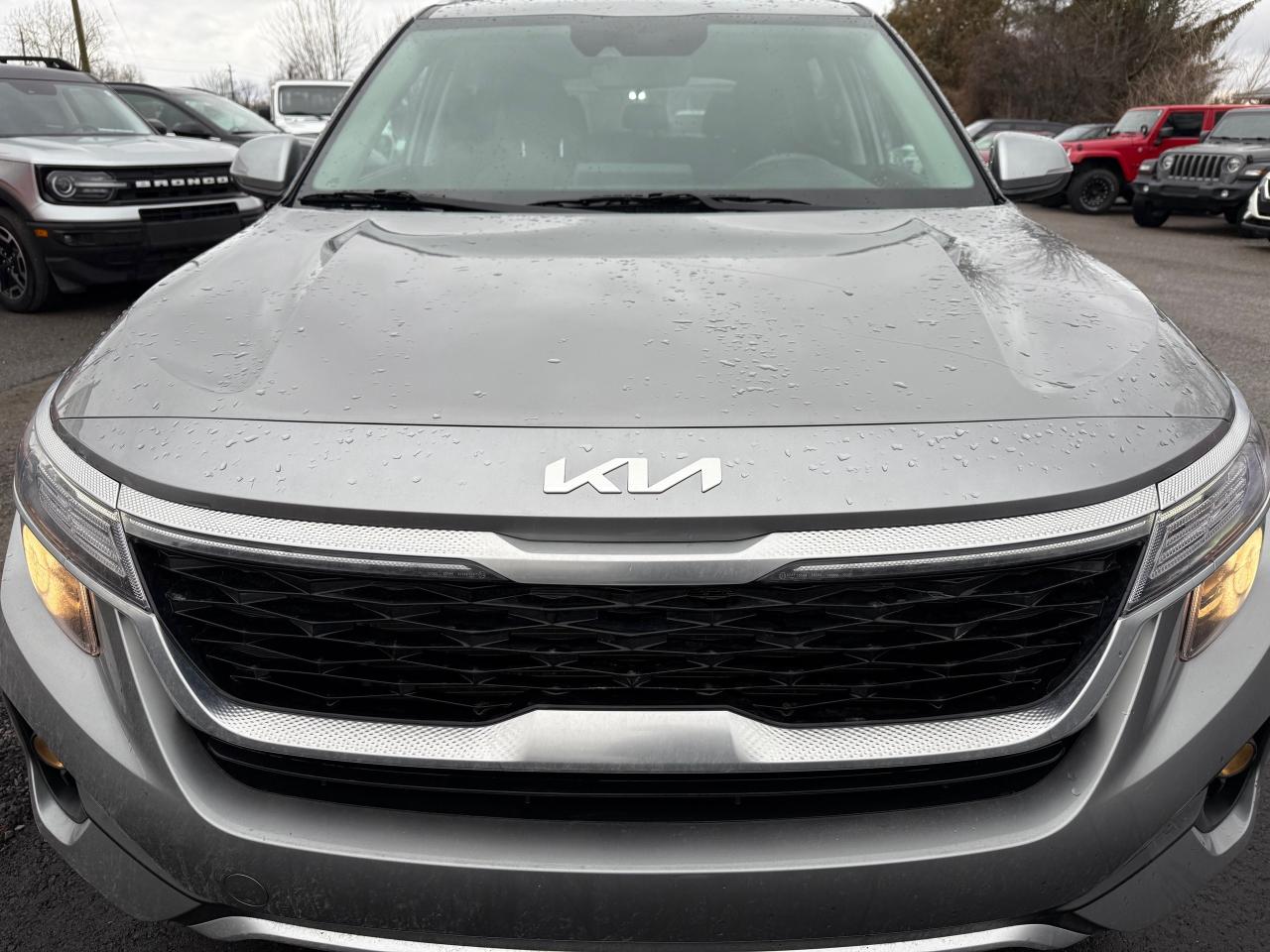 2023 Kia Seltos EX Leather! Sunroof! AutoStart! Photo0