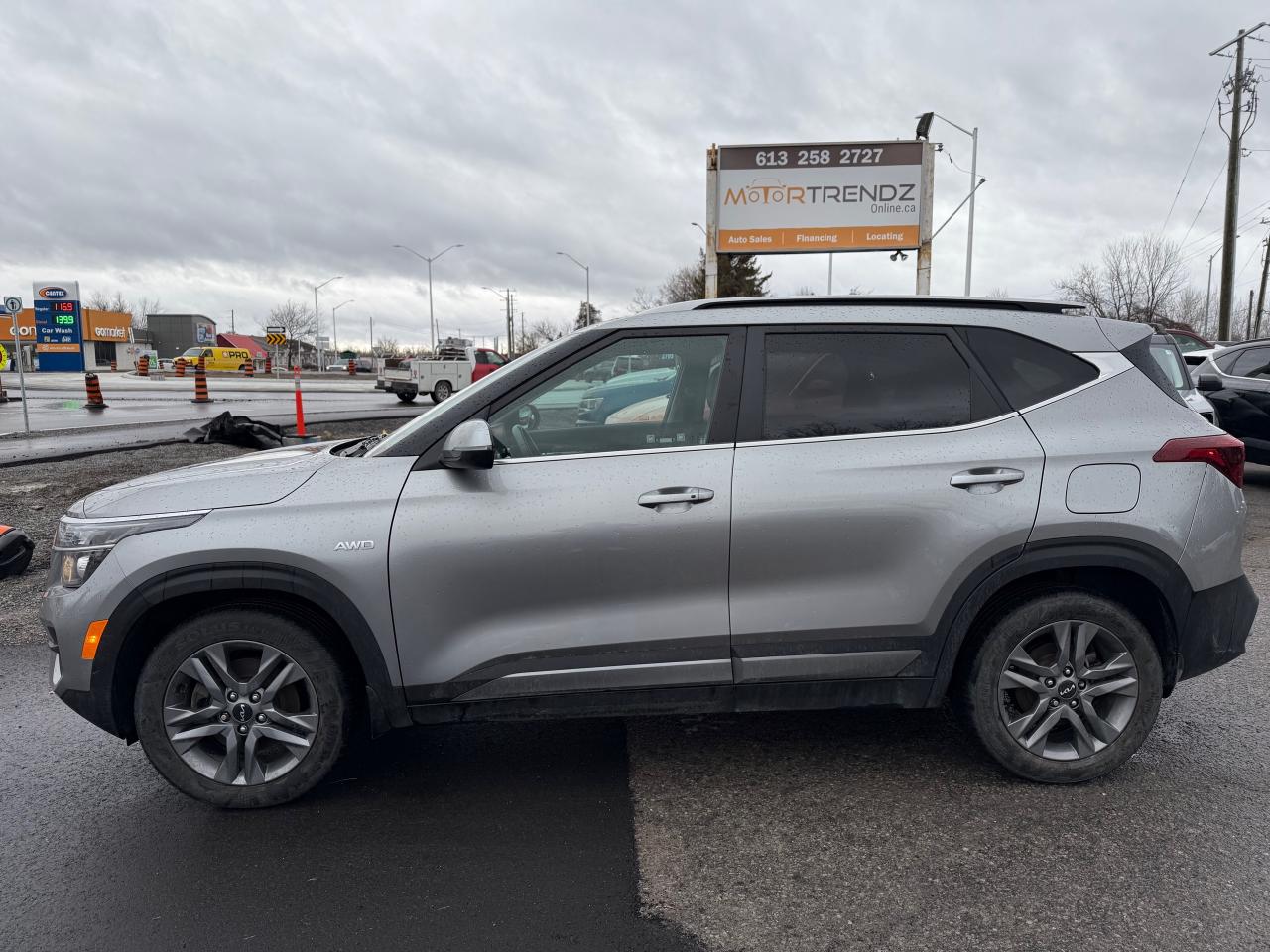 2023 Kia Seltos EX Leather! Sunroof! AutoStart! Photo4