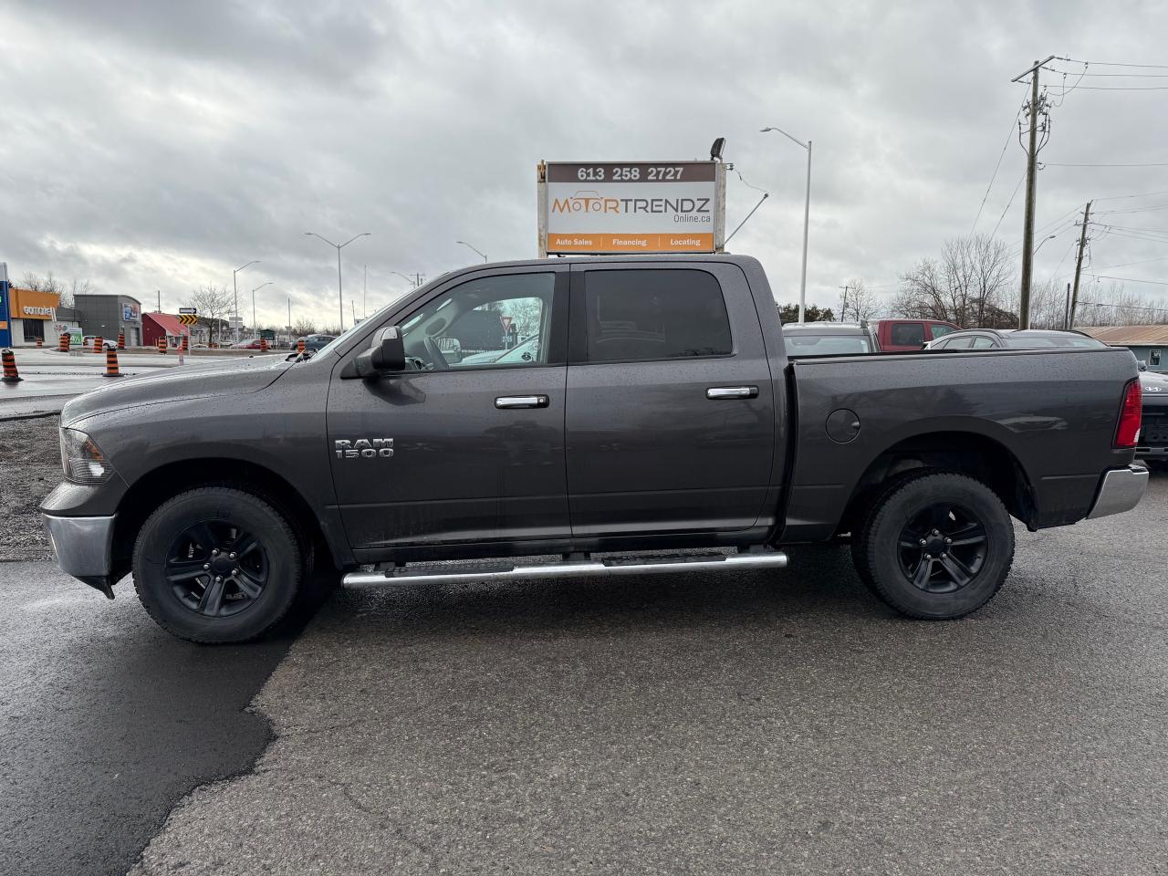 2014 RAM 1500 SLT V6! AutoStart! Crew! Photo