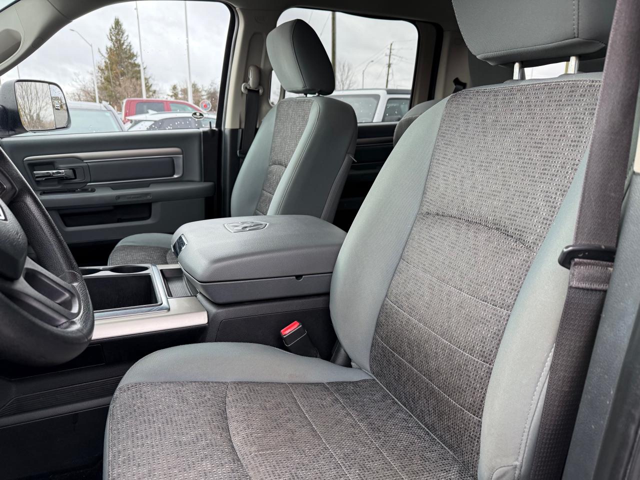 2014 RAM 1500 SLT V6! AutoStart! Crew! Photo