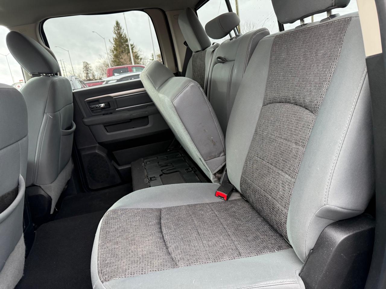 2014 RAM 1500 SLT V6! AutoStart! Crew! Photo