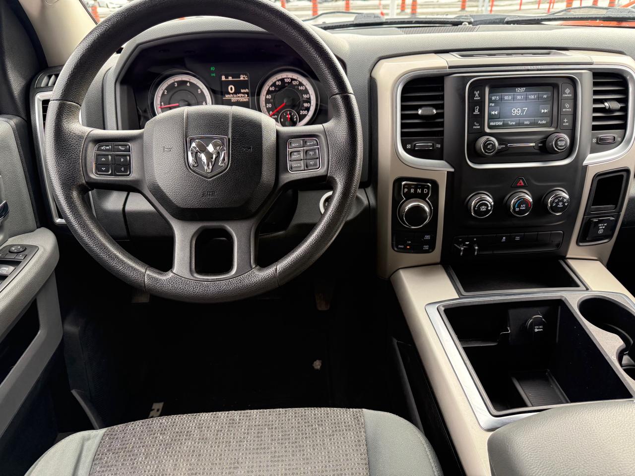 2014 RAM 1500 SLT V6! AutoStart! Crew! Photo