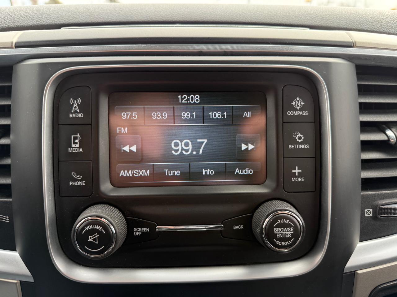 2014 RAM 1500 SLT V6! AutoStart! Crew! Photo