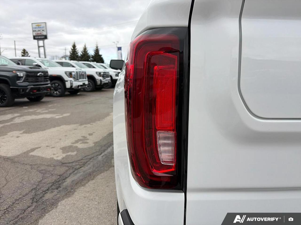2024 GMC Sierra 1500 AT4 3.0L DIESEL | ADAPTIVE CRUISE CONTROL | OFF-ROAD S Photo