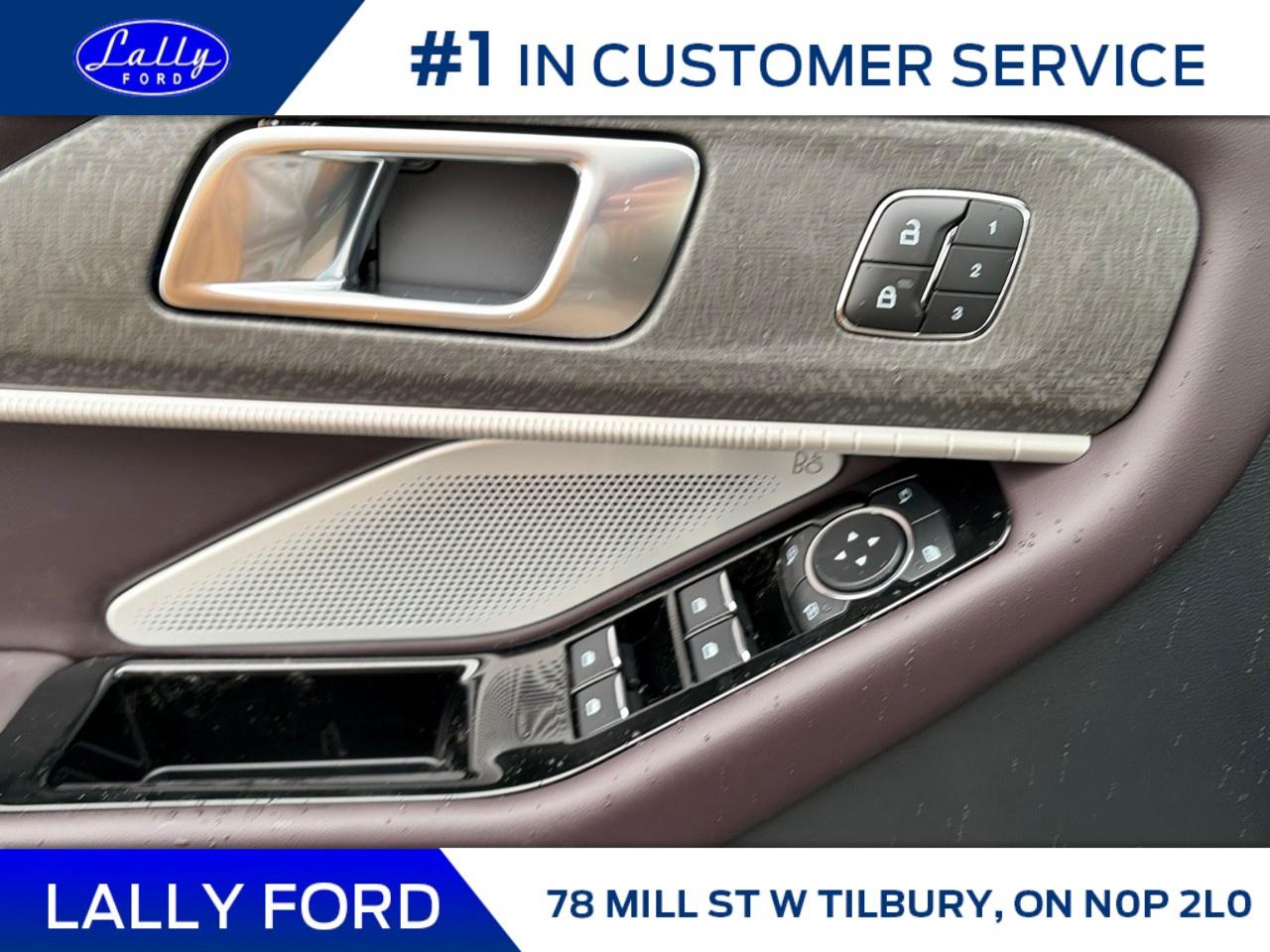 2026 Ford Explorer Platinum 4WD Photo