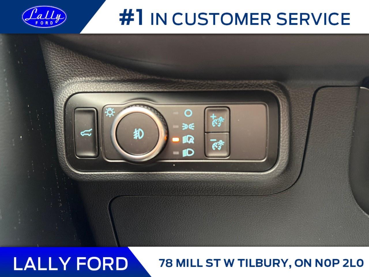 2026 Ford Explorer Platinum 4WD Photo