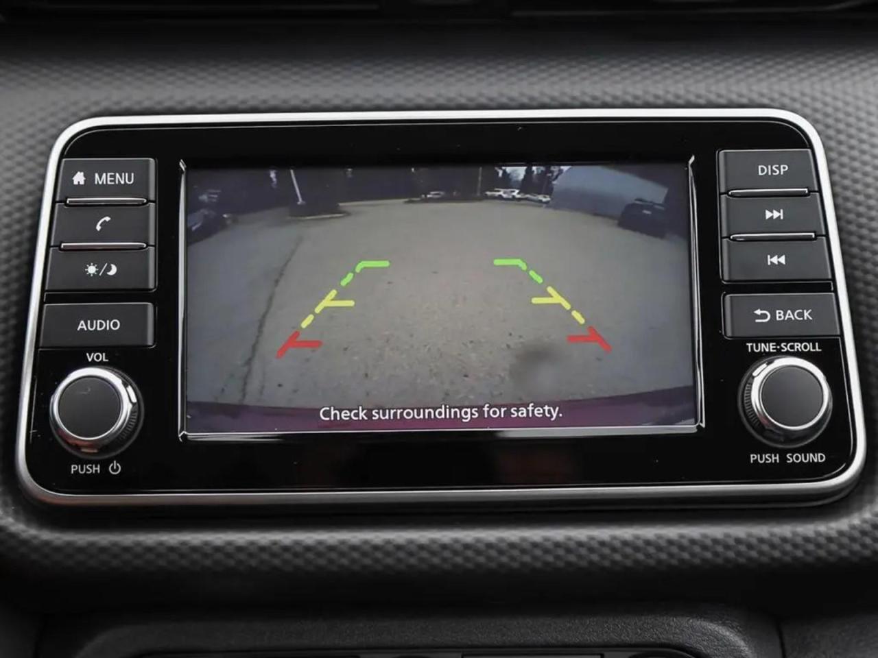 2025 Nissan Kicks Play S Photo