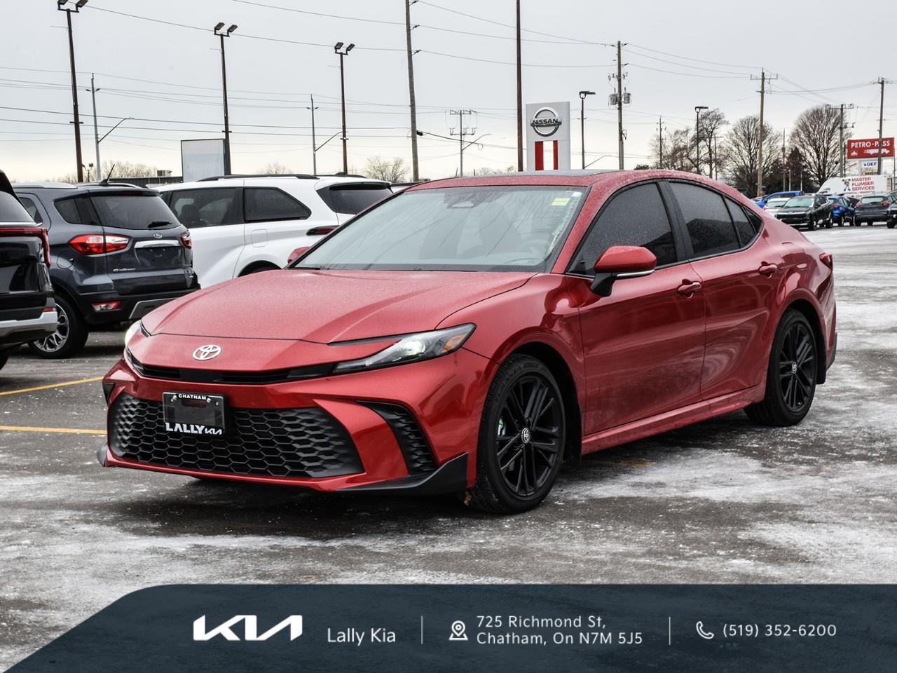 2026 Toyota Camry SE New Arrival | Hybrid | Low KMs | Clean CarFax Photo2