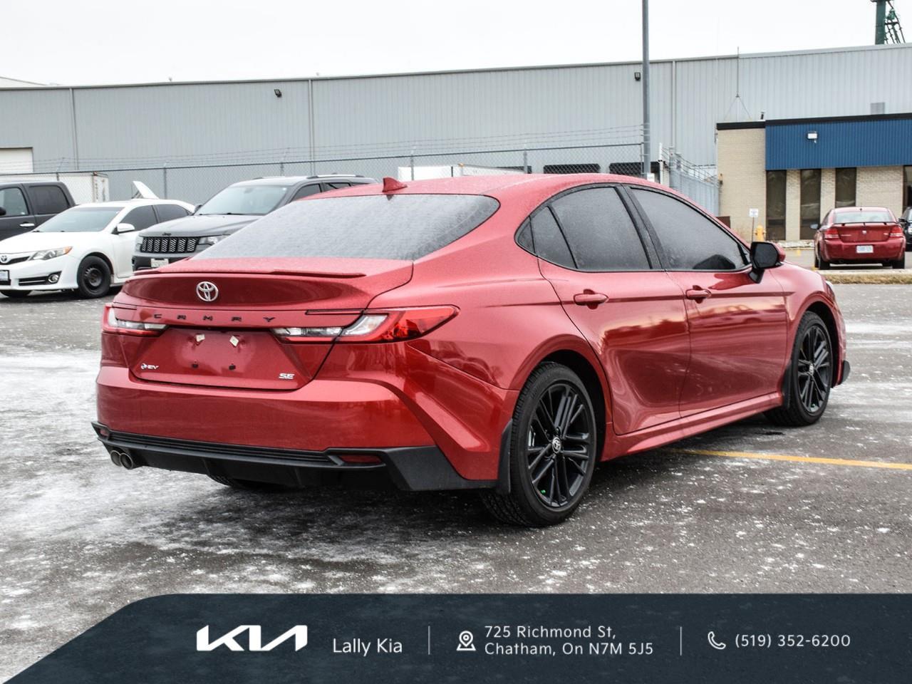 2026 Toyota Camry SE New Arrival | Hybrid | Low KMs | Clean CarFax Photo