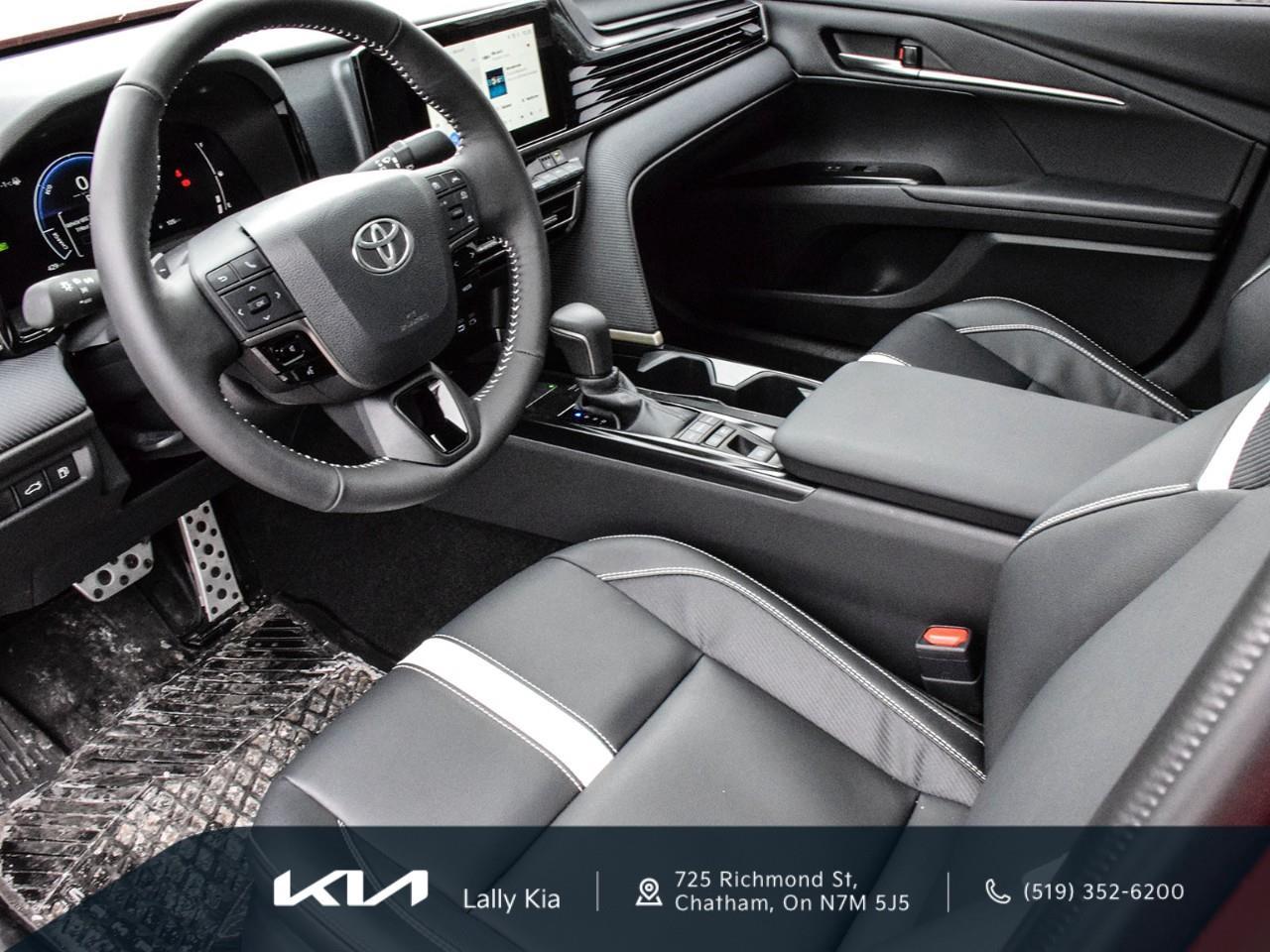 2026 Toyota Camry SE New Arrival | Hybrid | Low KMs | Clean CarFax Photo