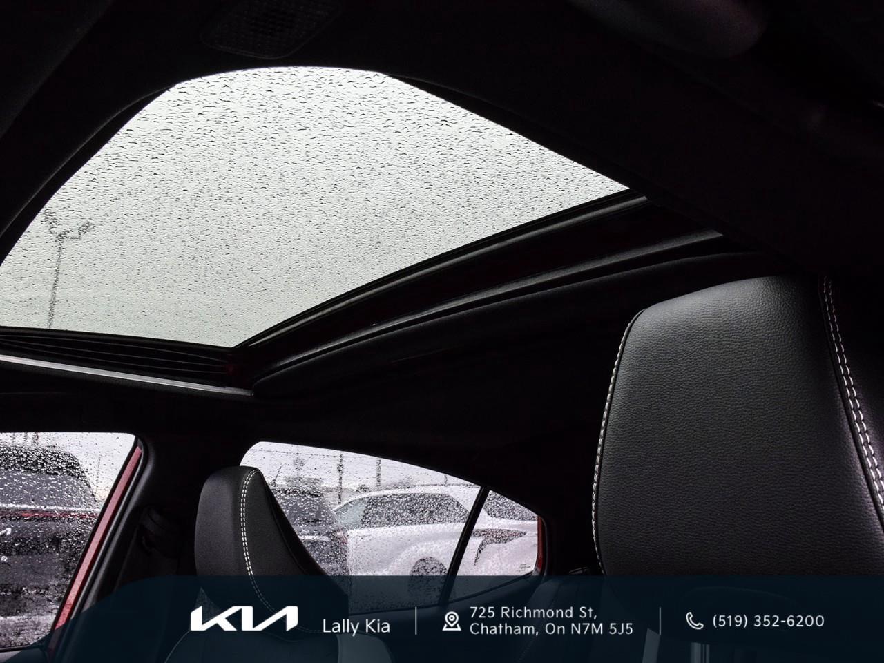 2026 Toyota Camry SE New Arrival | Hybrid | Low KMs | Clean CarFax Photo