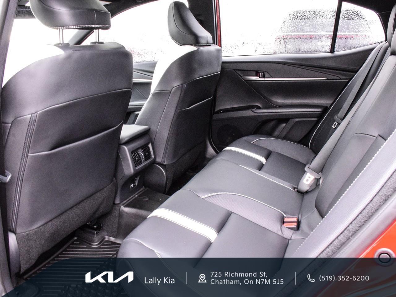 2026 Toyota Camry SE New Arrival | Hybrid | Low KMs | Clean CarFax Photo