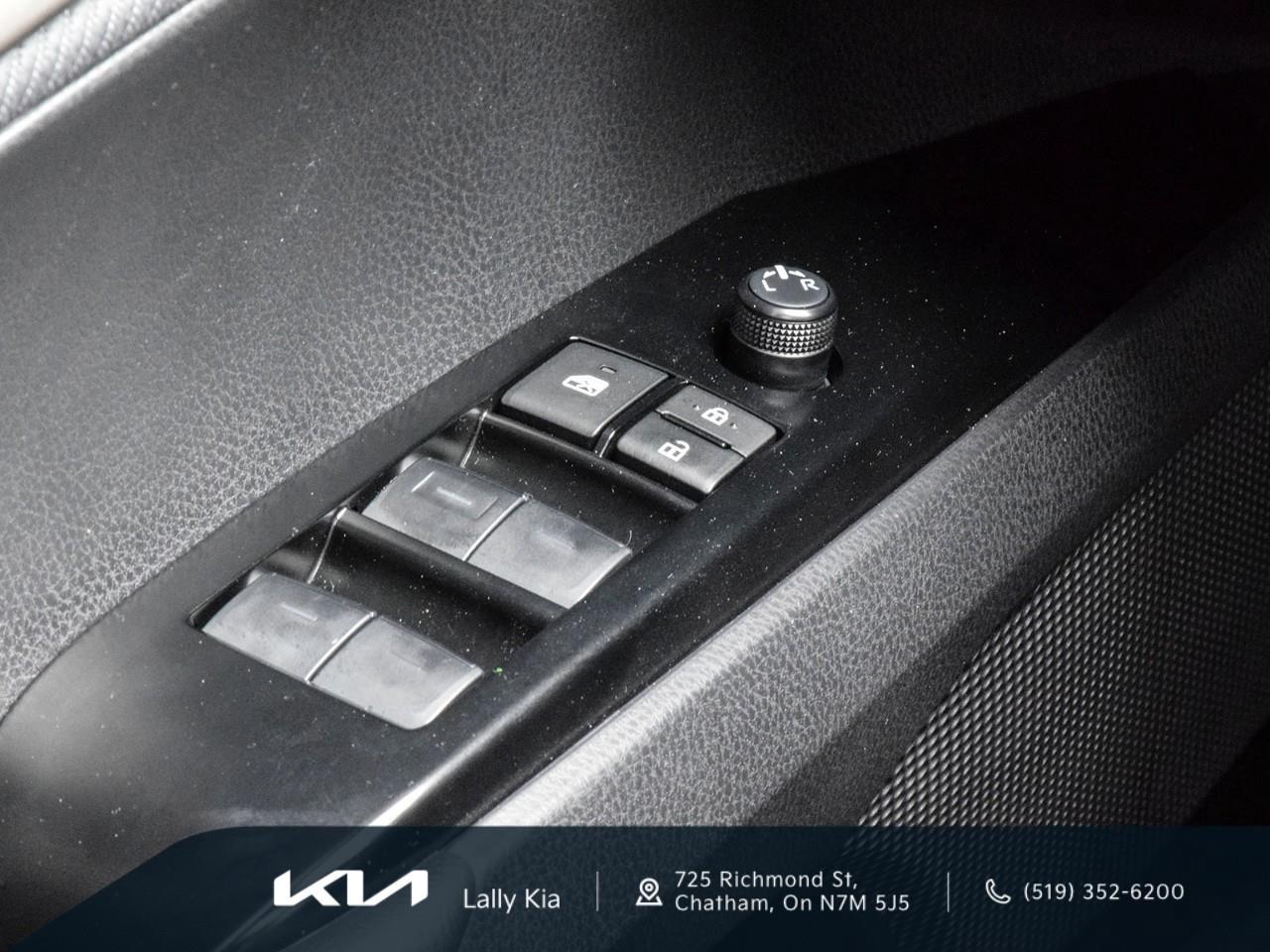 2026 Toyota Camry SE New Arrival | Hybrid | Low KMs | Clean CarFax Photo