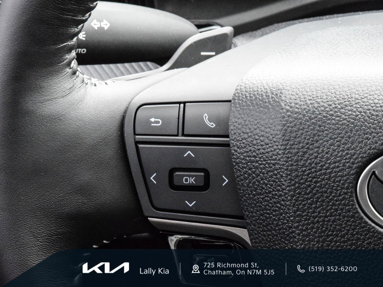 2026 Toyota Camry SE New Arrival | Hybrid | Low KMs | Clean CarFax Photo