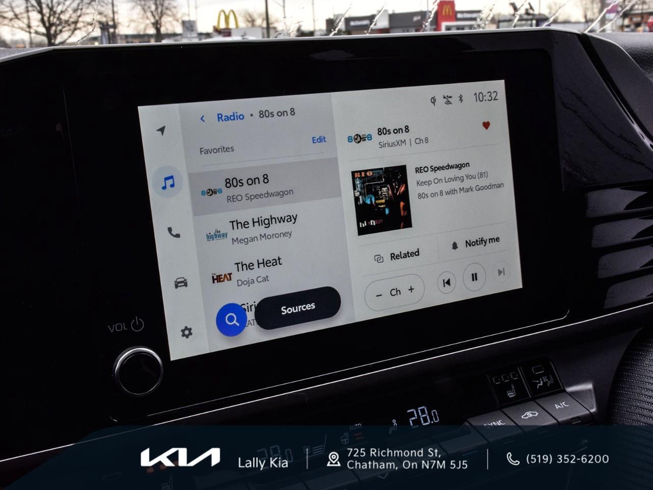 2026 Toyota Camry SE New Arrival | Hybrid | Low KMs | Clean CarFax Photo