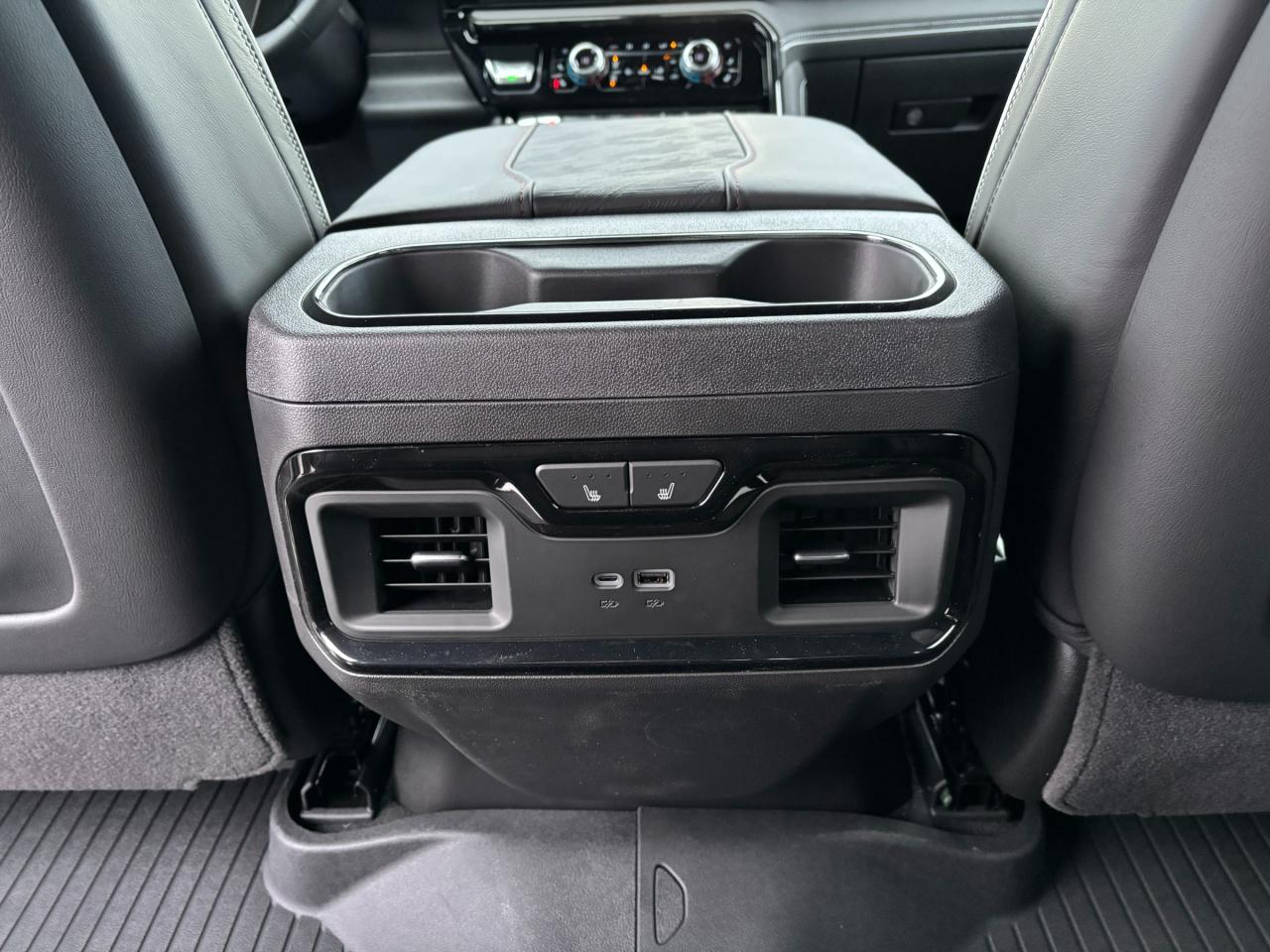 2026 GMC Sierra 1500 2026 GMC Sierra AT4-X Crew Cab 4WD Photo