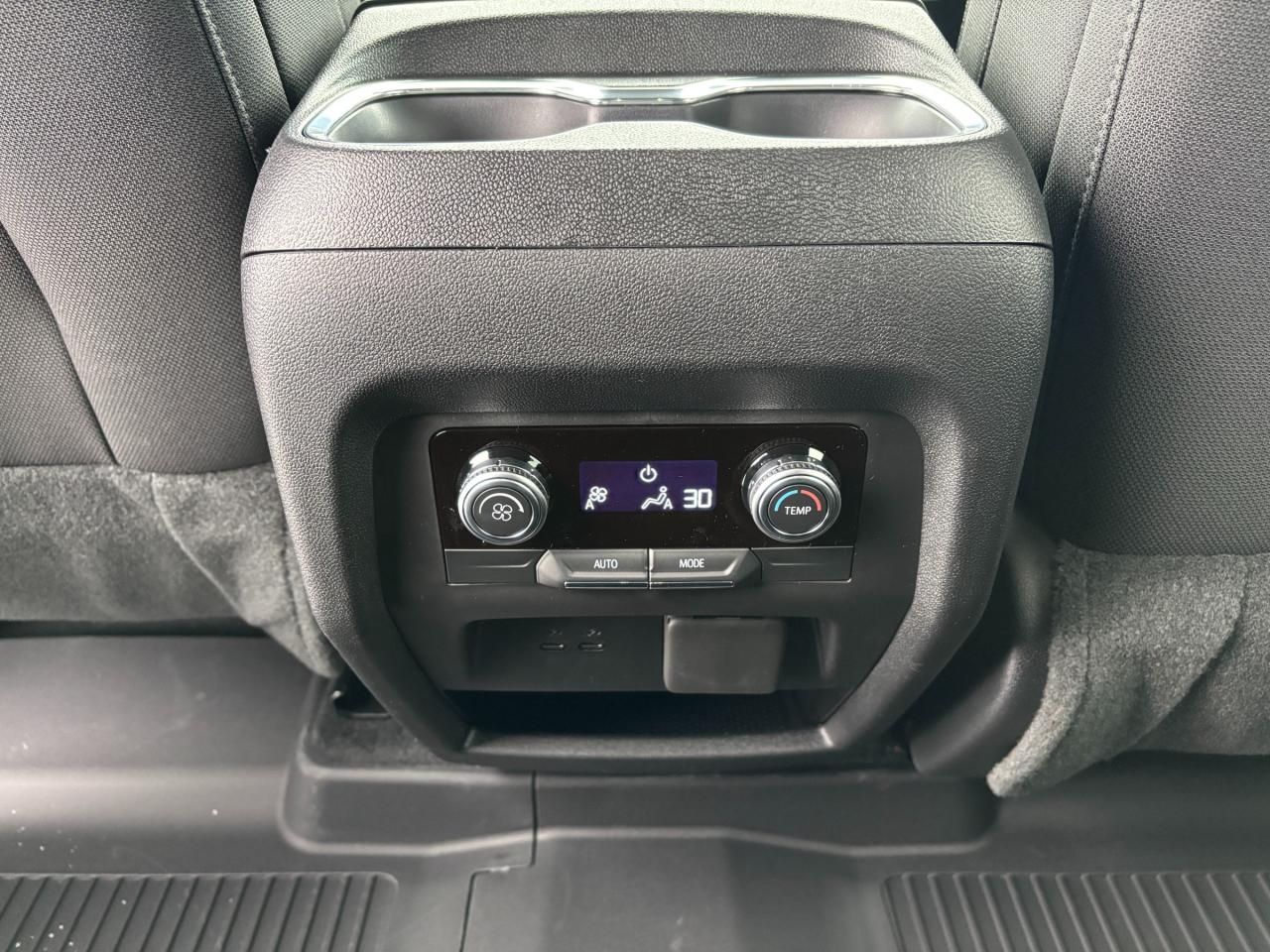 2026 GMC Acadia 2026 GMC Acadia Elevation AWD Photo