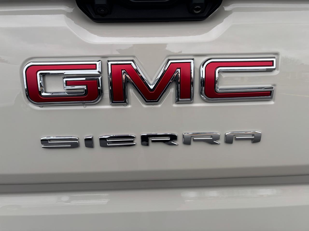 2026 GMC Sierra 1500 2026 GMC Sierra Pro Crew Cab 4WD Photo