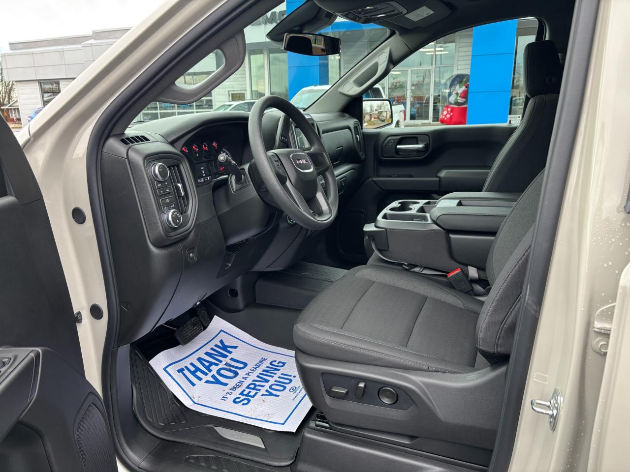 2026 GMC Sierra 1500 2026 GMC Sierra Pro Crew Cab 4WD Photo