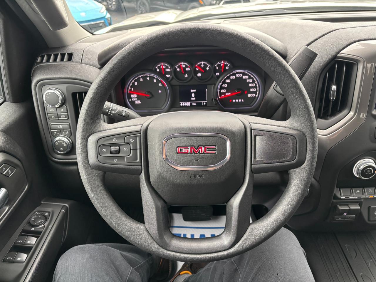 2026 GMC Sierra 1500 2026 GMC Sierra Pro Crew Cab 4WD Photo