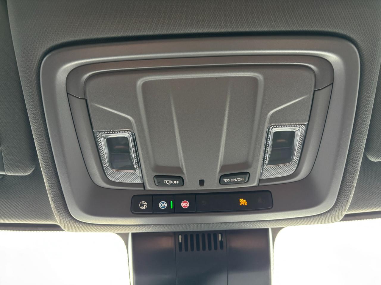 2026 GMC Sierra 1500 2026 GMC Sierra Pro Crew Cab 4WD Photo