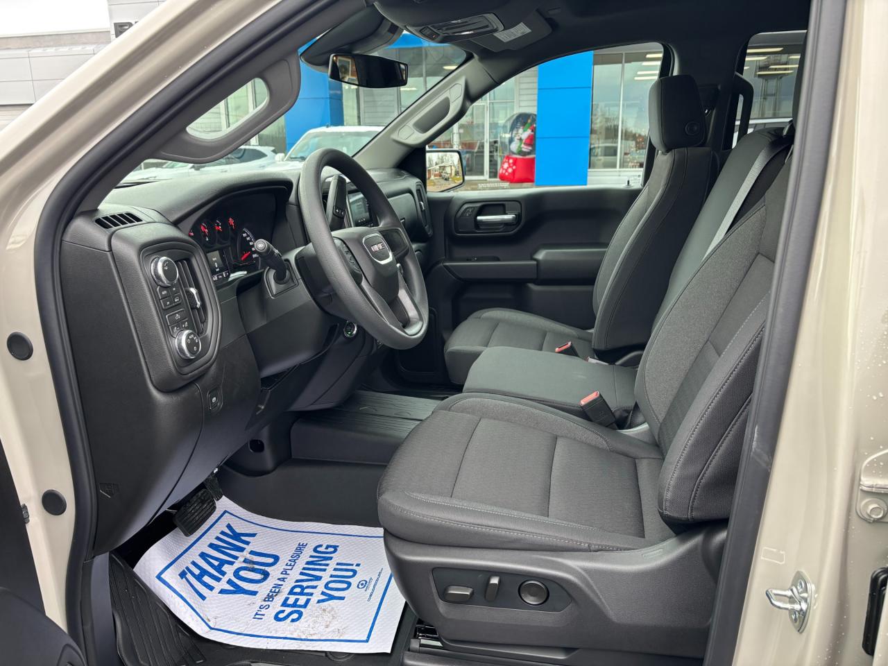 2026 GMC Sierra 1500 2026 GMC Sierra Pro Crew Cab 4WD Photo