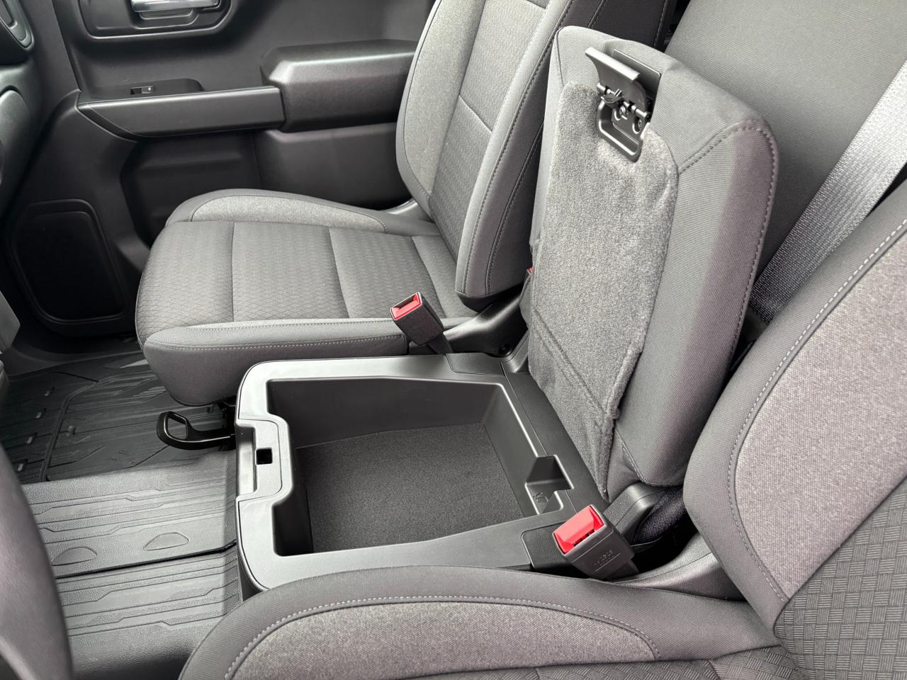 2026 GMC Sierra 1500 2026 GMC Sierra Pro Crew Cab 4WD Photo