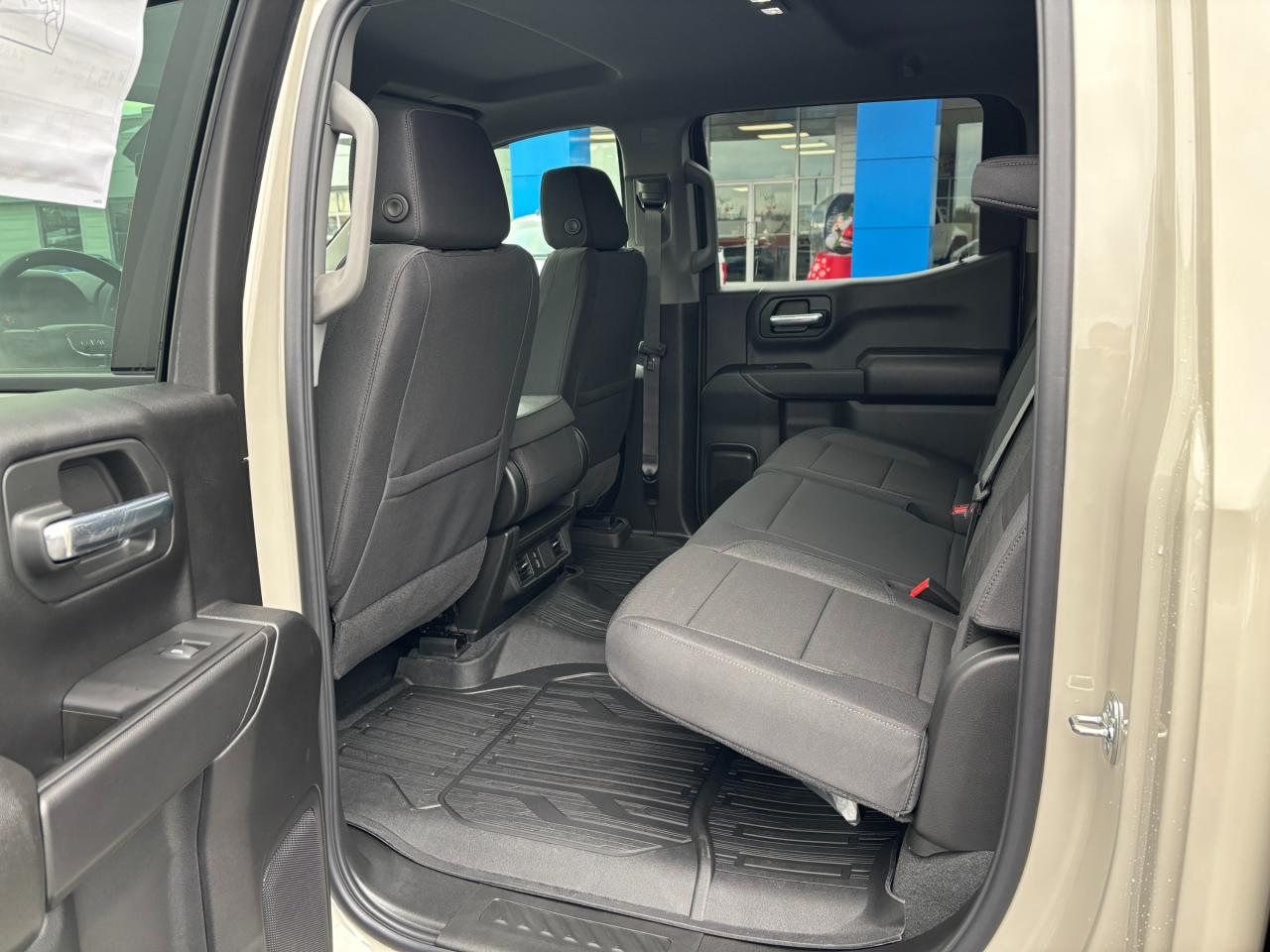 2026 GMC Sierra 1500 2026 GMC Sierra Pro Crew Cab 4WD Photo