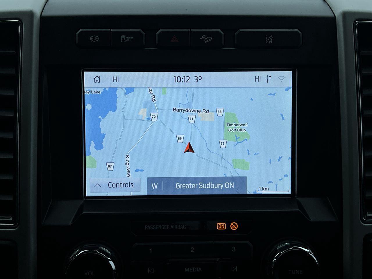 2020 Ford F-250 Lariat 4X4, MOONROOF, HEATED LEATHER SEATS, NAV, BACK UP CAM, HEATED STEERING WHEEL!! Photo