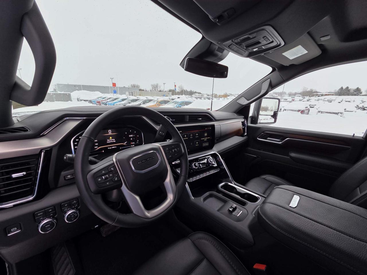 2025 GMC Sierra 2500 Denali Crew Cab 4X4 One Owner | Leather | 20" Wheels Photo