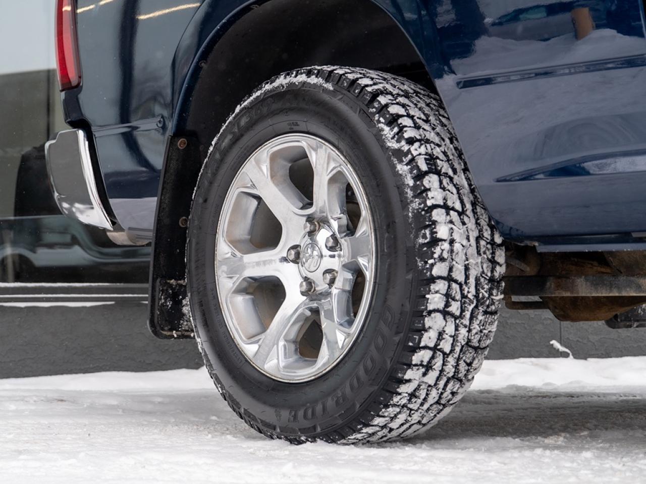 2022 RAM 1500 Classic SLT Photo24