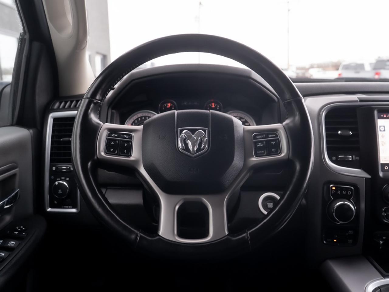 2022 RAM 1500 Classic SLT Photo31