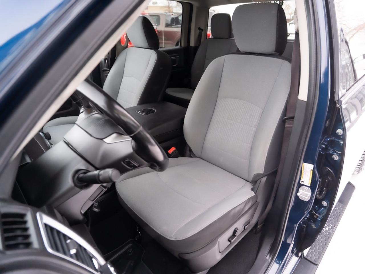 2022 RAM 1500 Classic SLT Photo37