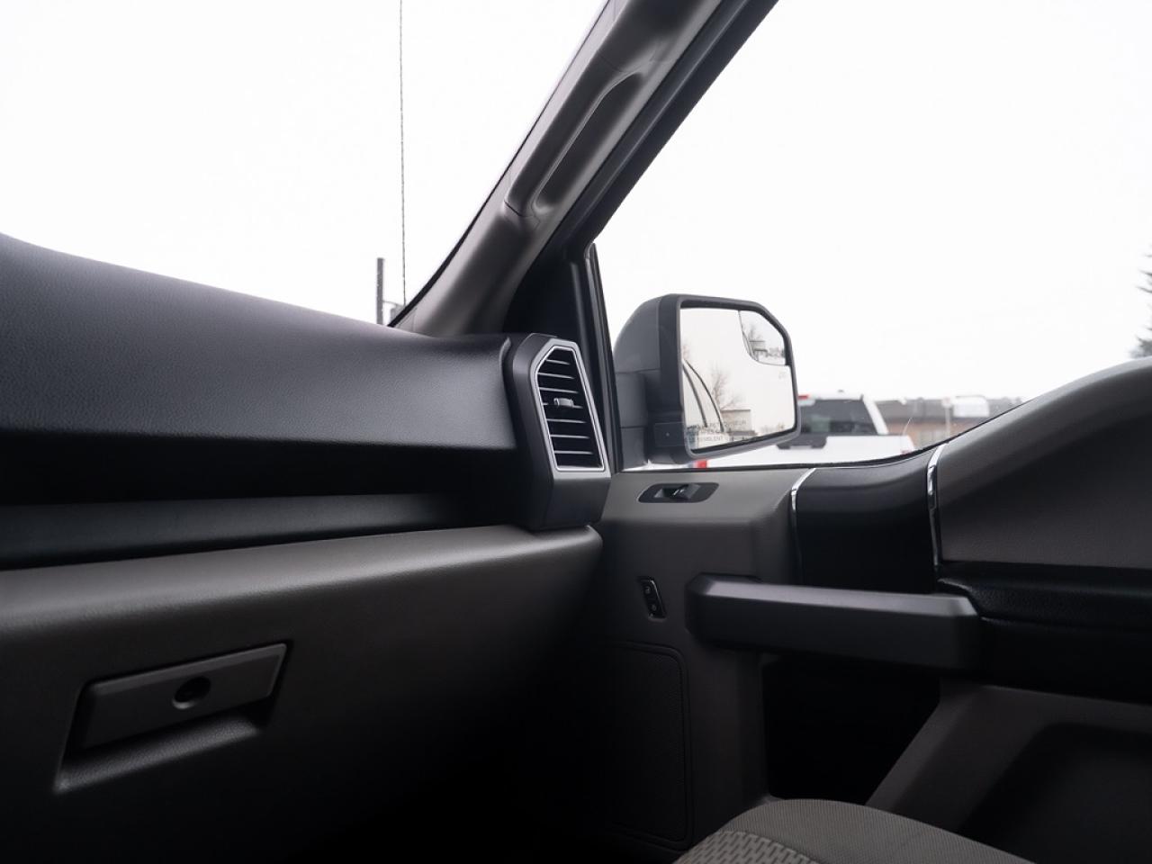 2019 Ford F-150 XLT Photo34