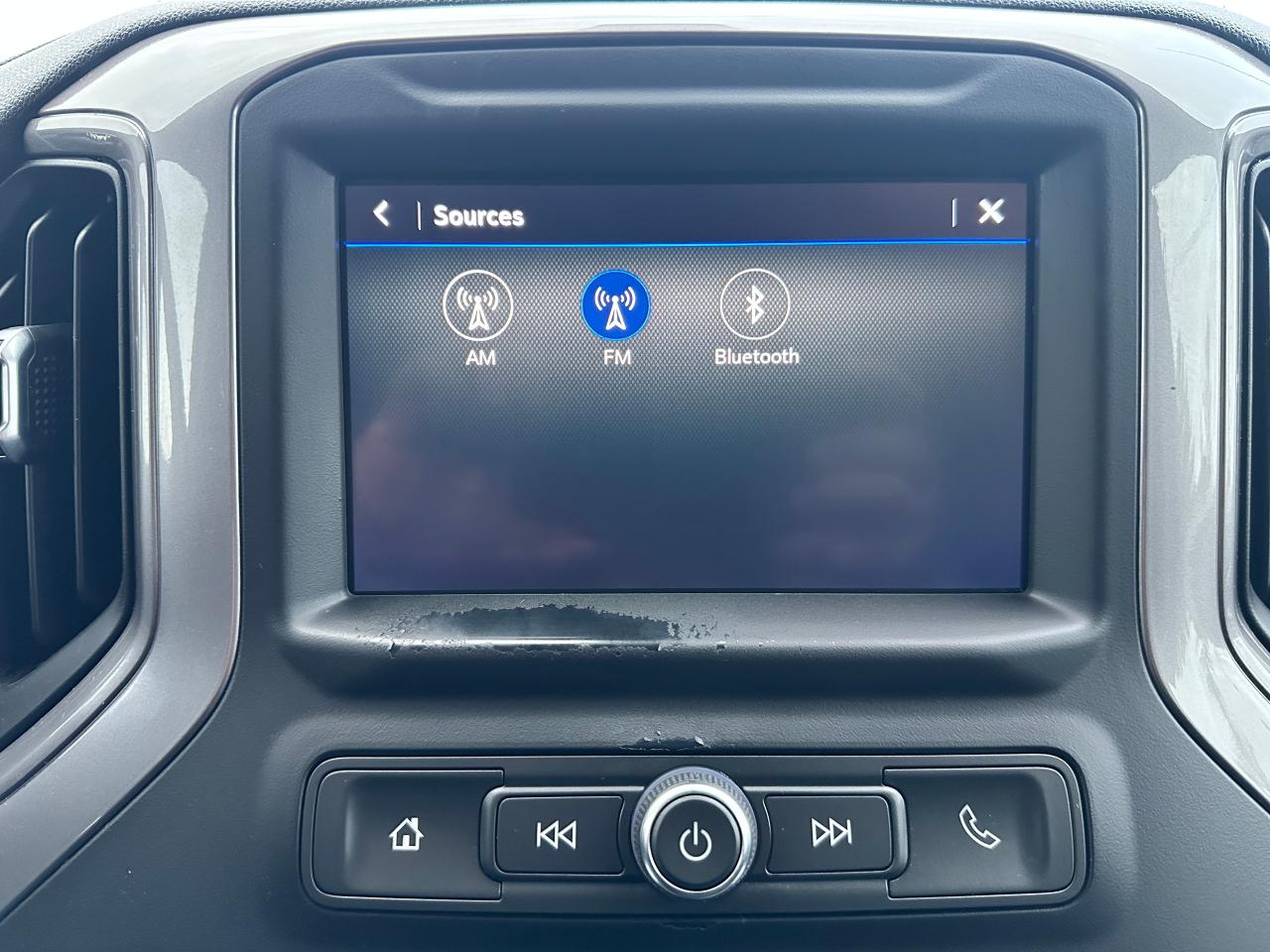 2020 GMC Sierra 1500 4x4Crew Cloth FM AC CarPlay BackupCam Bedliner 2.7 Photo