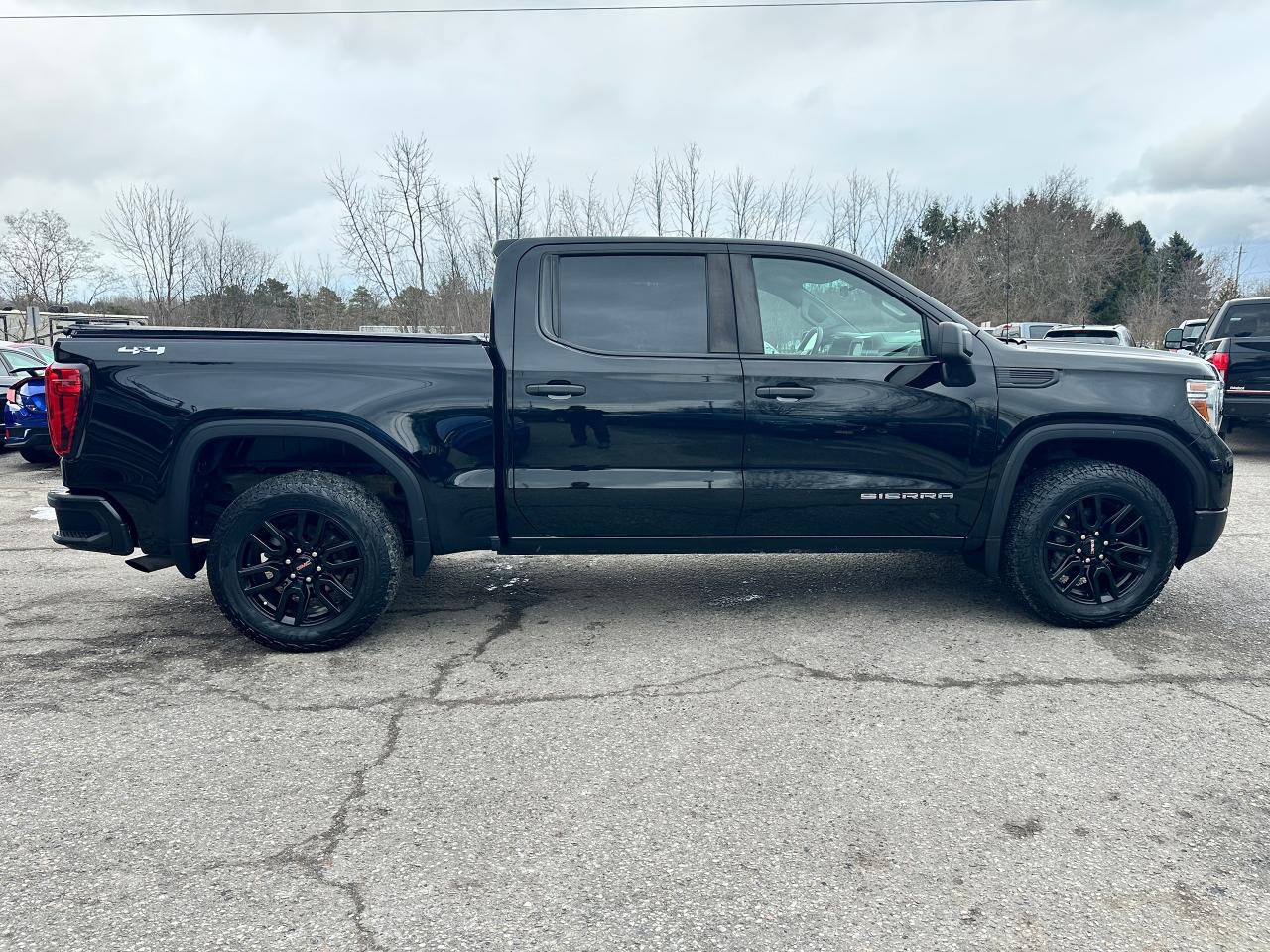 2020 GMC Sierra 1500 4x4Crew Cloth FM AC CarPlay BackupCam Bedliner 2.7 Photo4