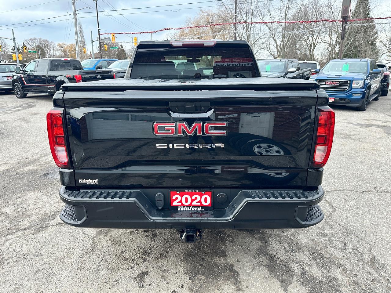 2020 GMC Sierra 1500 4x4Crew Cloth FM AC CarPlay BackupCam Bedliner 2.7 Photo