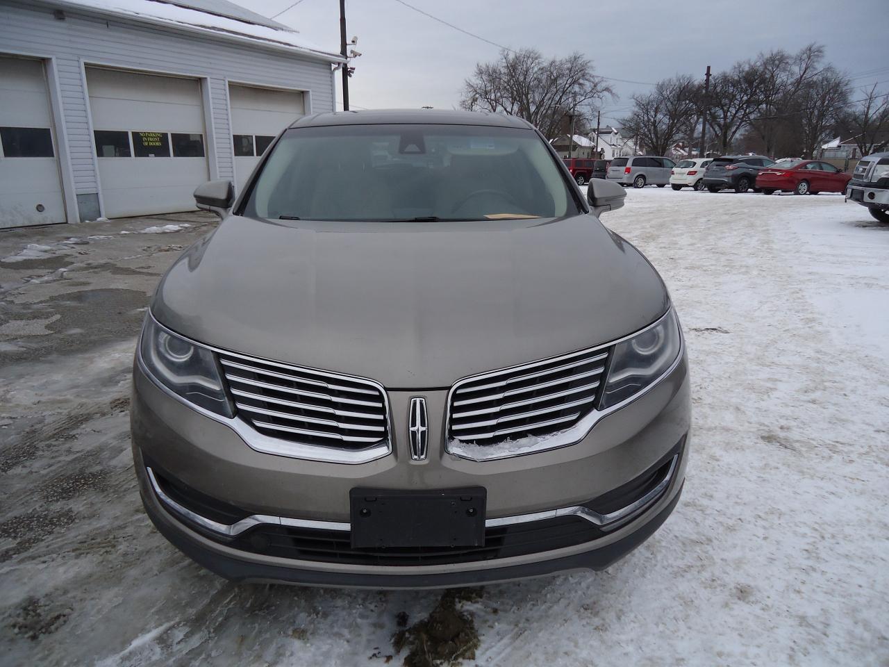 2016 Lincoln MKX AWD 4DR RESERVE Photo