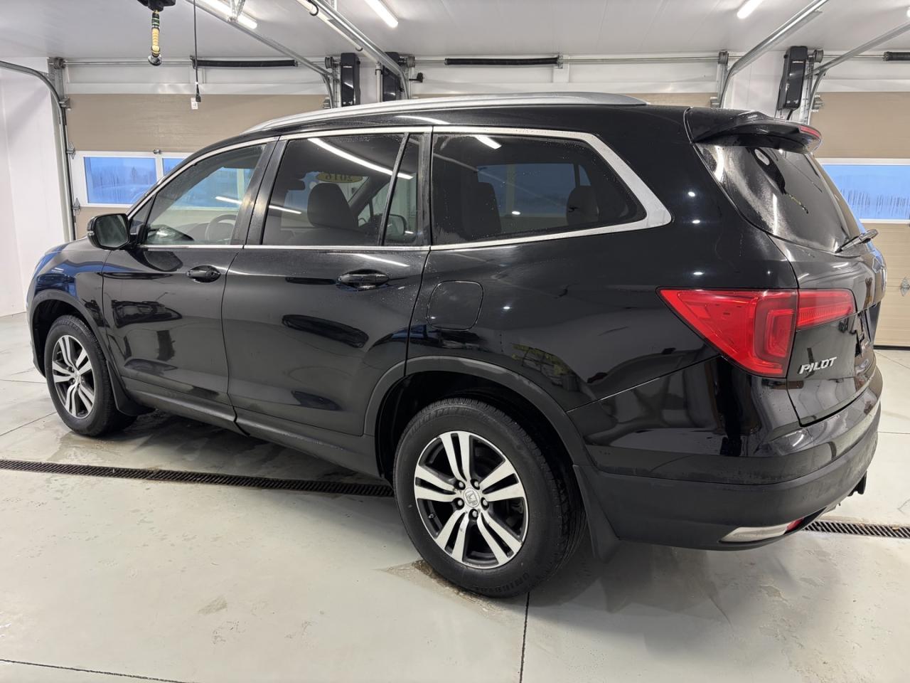 2016 Honda Pilot EX Photo