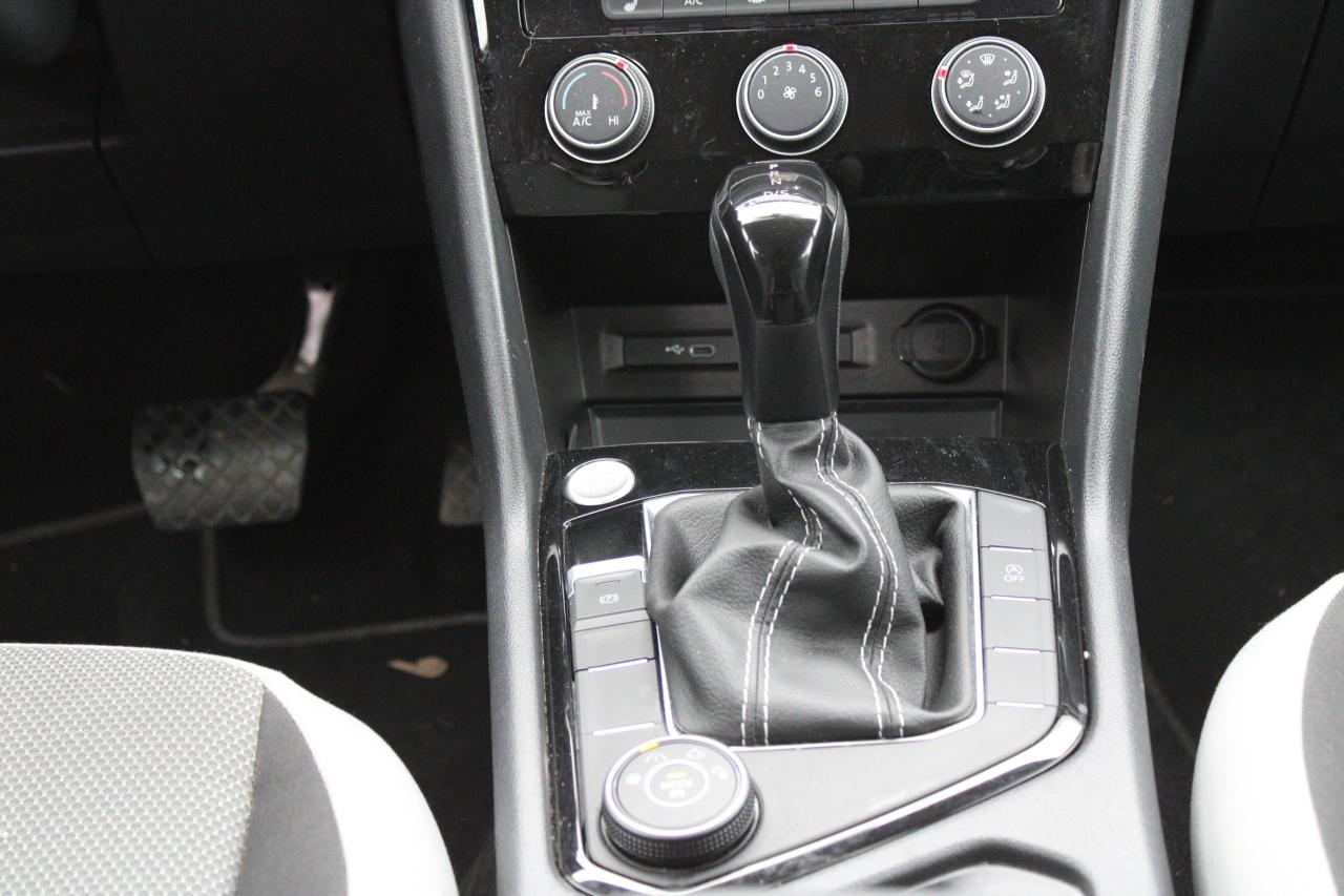 2024 Volkswagen Taos Trendline Photo