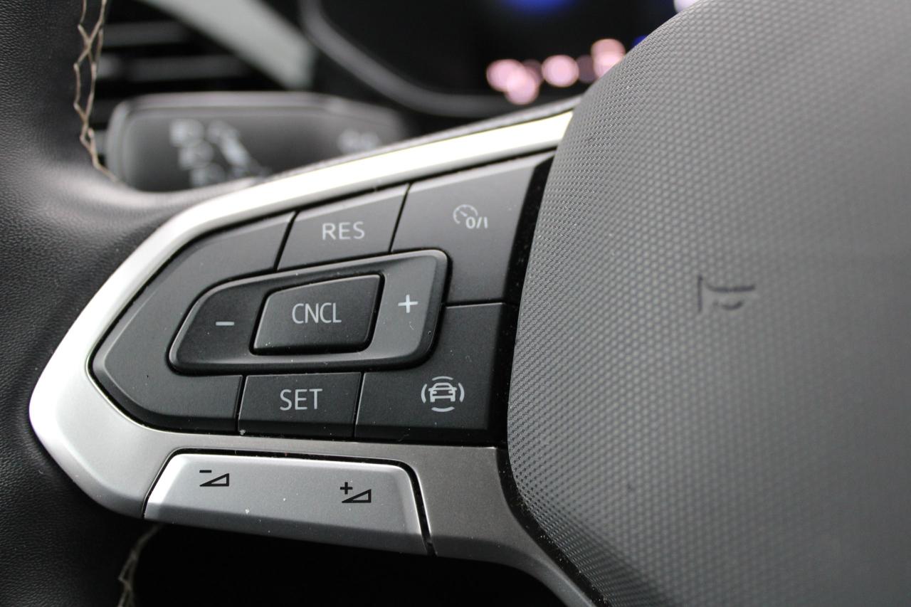 2024 Volkswagen Taos Trendline Photo